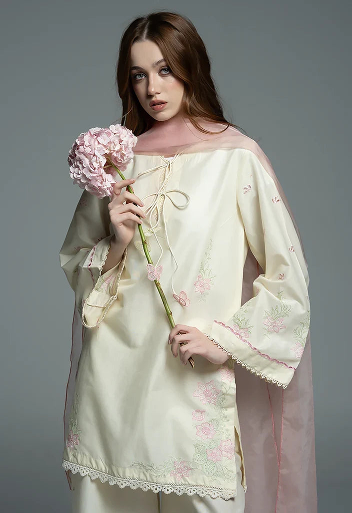 BADAM Fits Embroidered Outfits