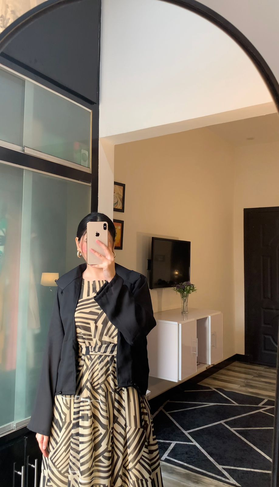 Vibrant Abstract Maxi with Cropped Black Coati