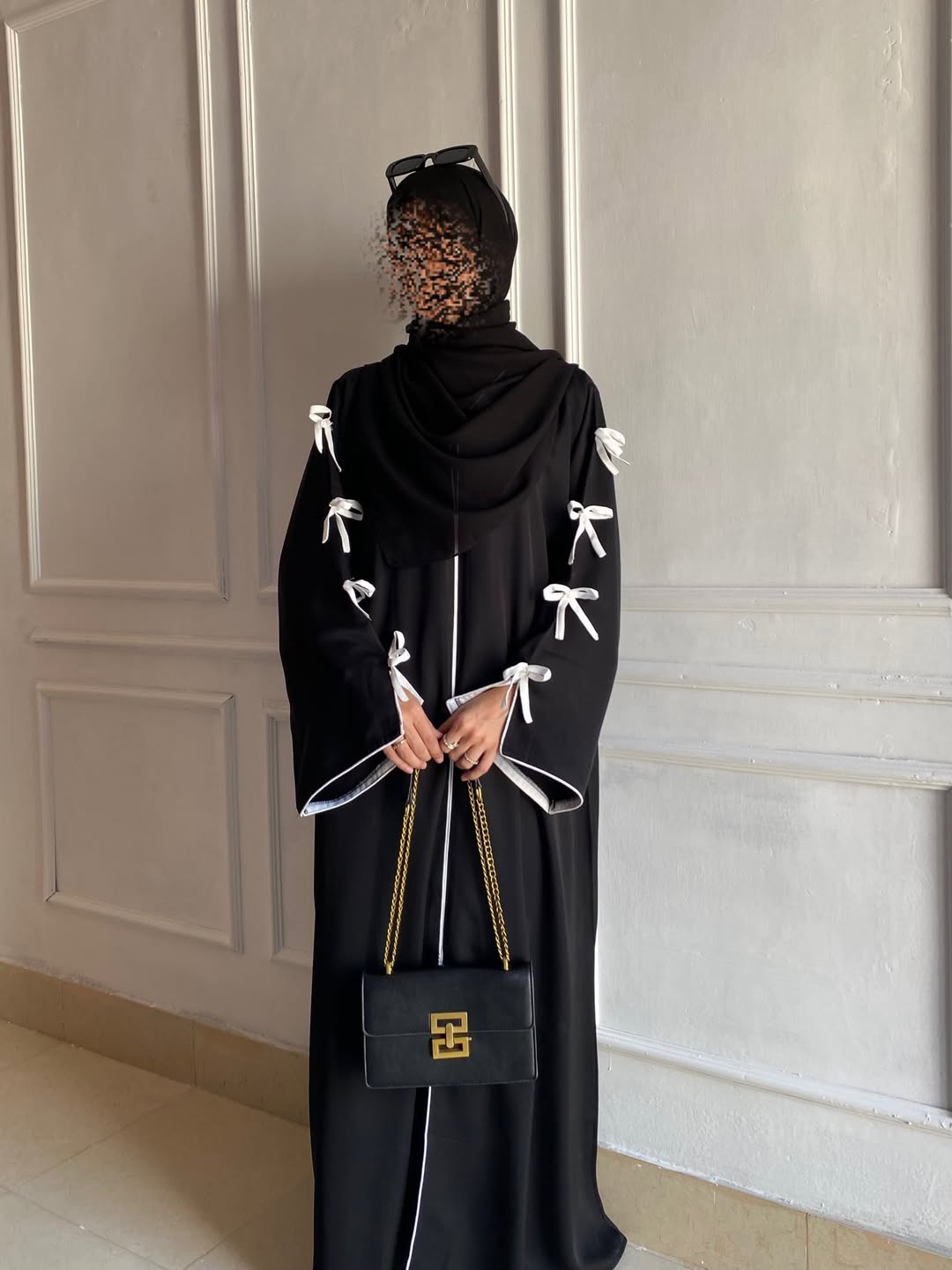 Ribbon Grace Abaya with stoller