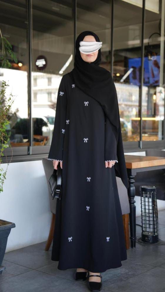 Elegant Black Bow Embroidered Abaya with stoller
