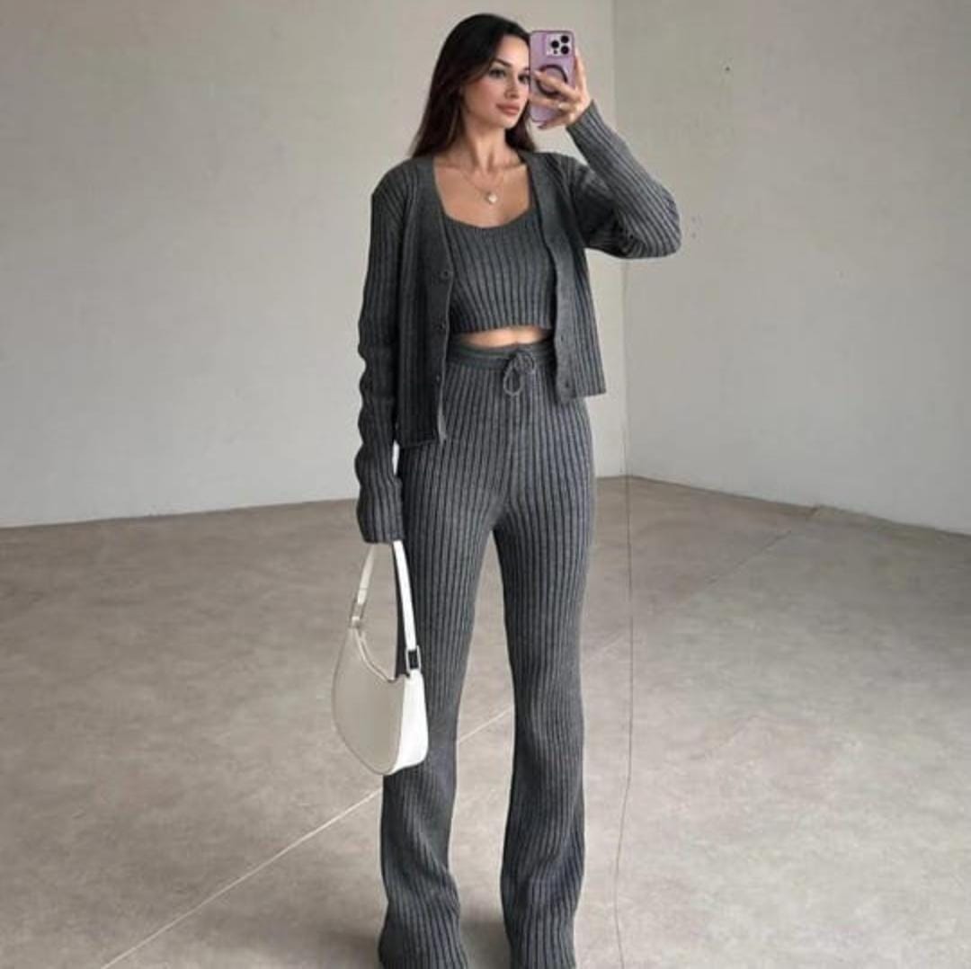 BADAM WINTER TRACKSUIT