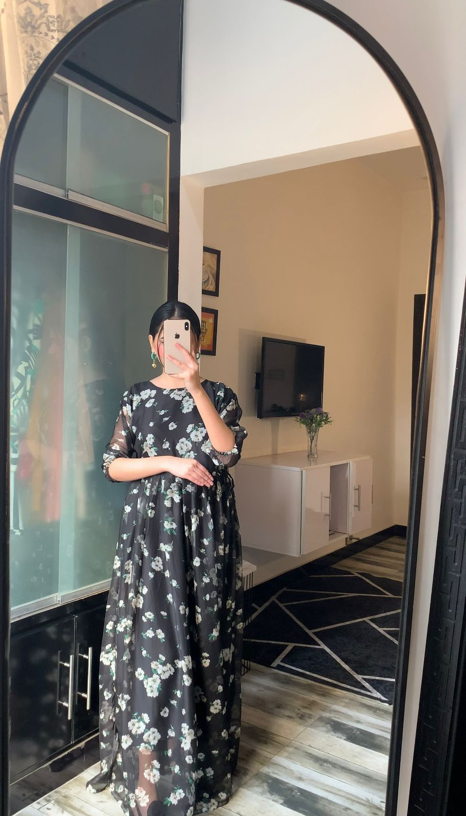 Vibrant Abstract Maxi with Cropped Black Coati