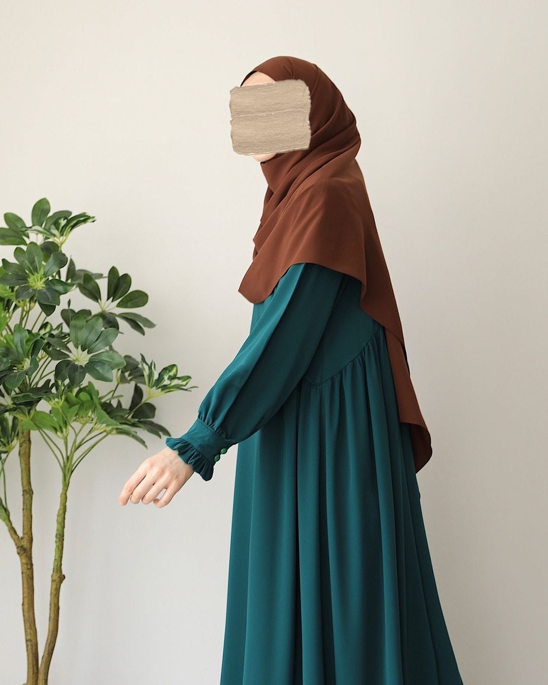 Glamorous Zinc Abaya With Stoller