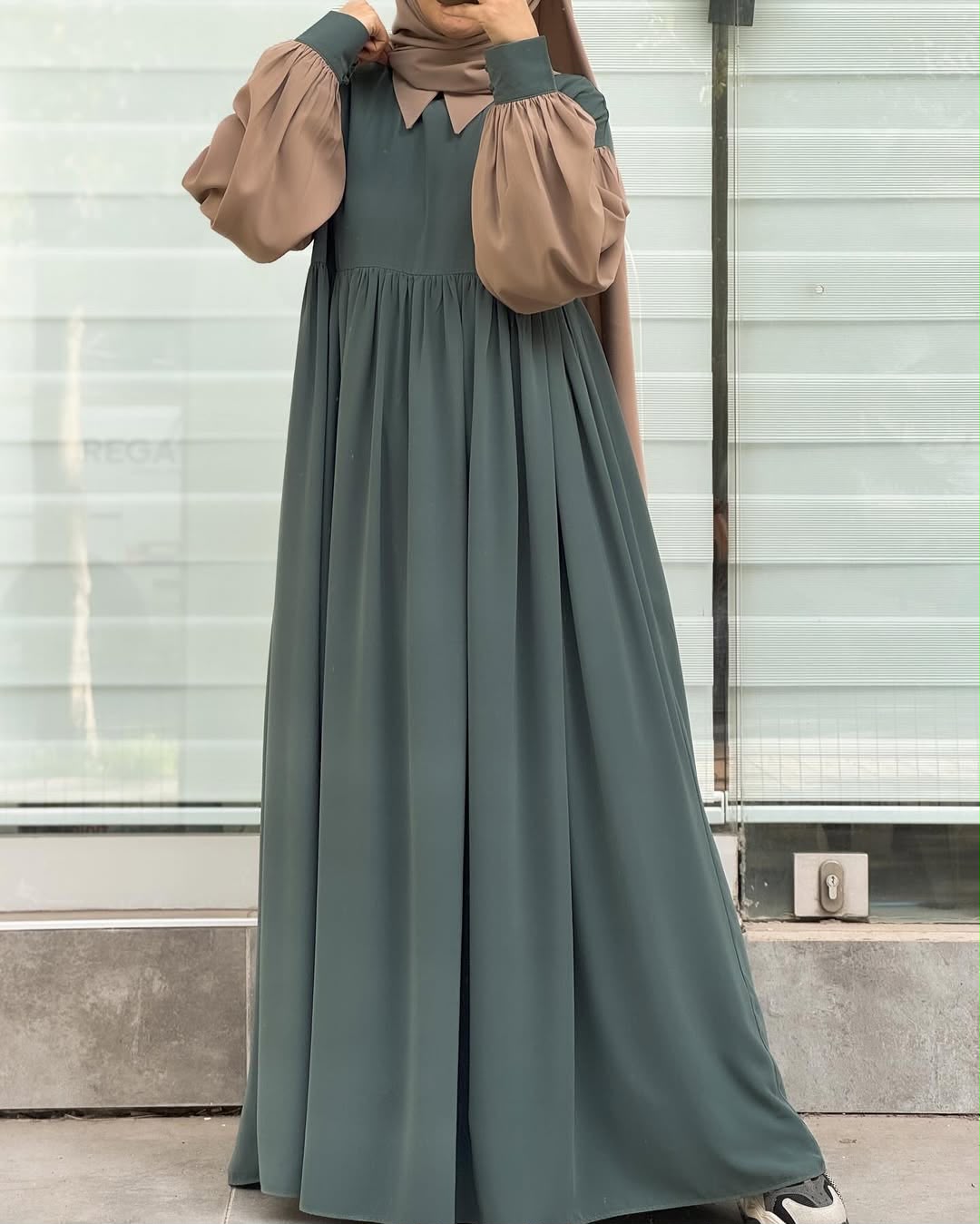 Ravina Grace abaya