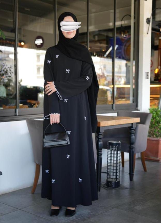 Elegant Black Bow Embroidered Abaya with stoller