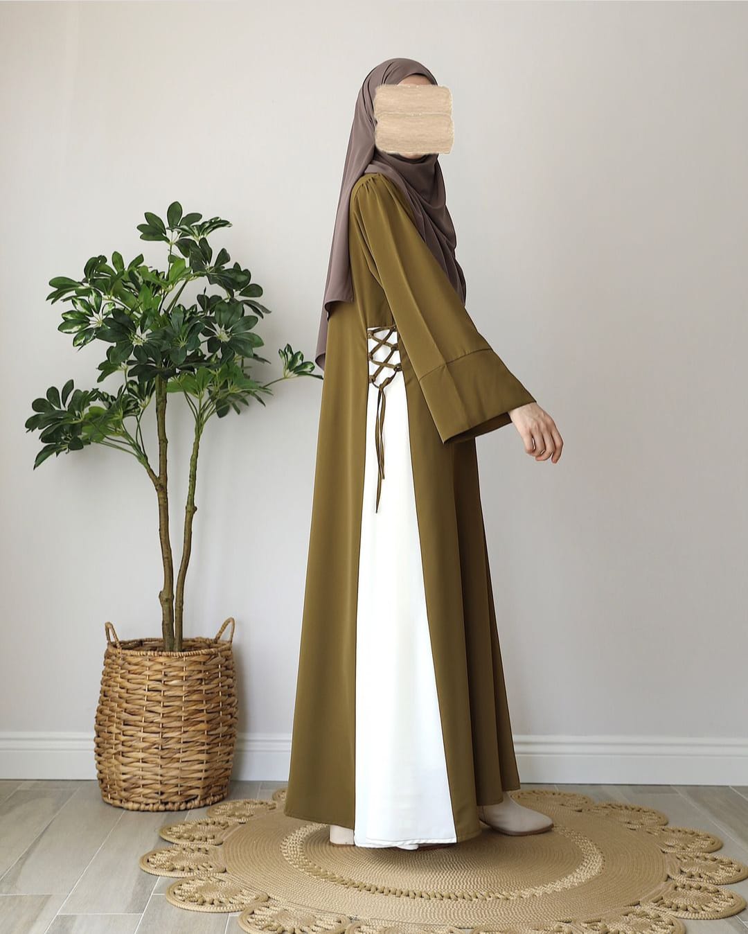 Elif Gold Abaya With Stoller