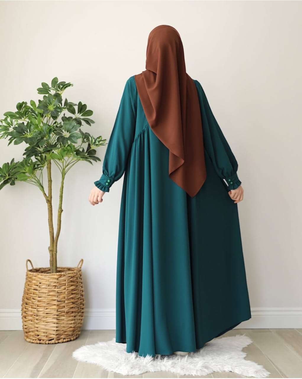 Glamorous Zinc Abaya With Stoller