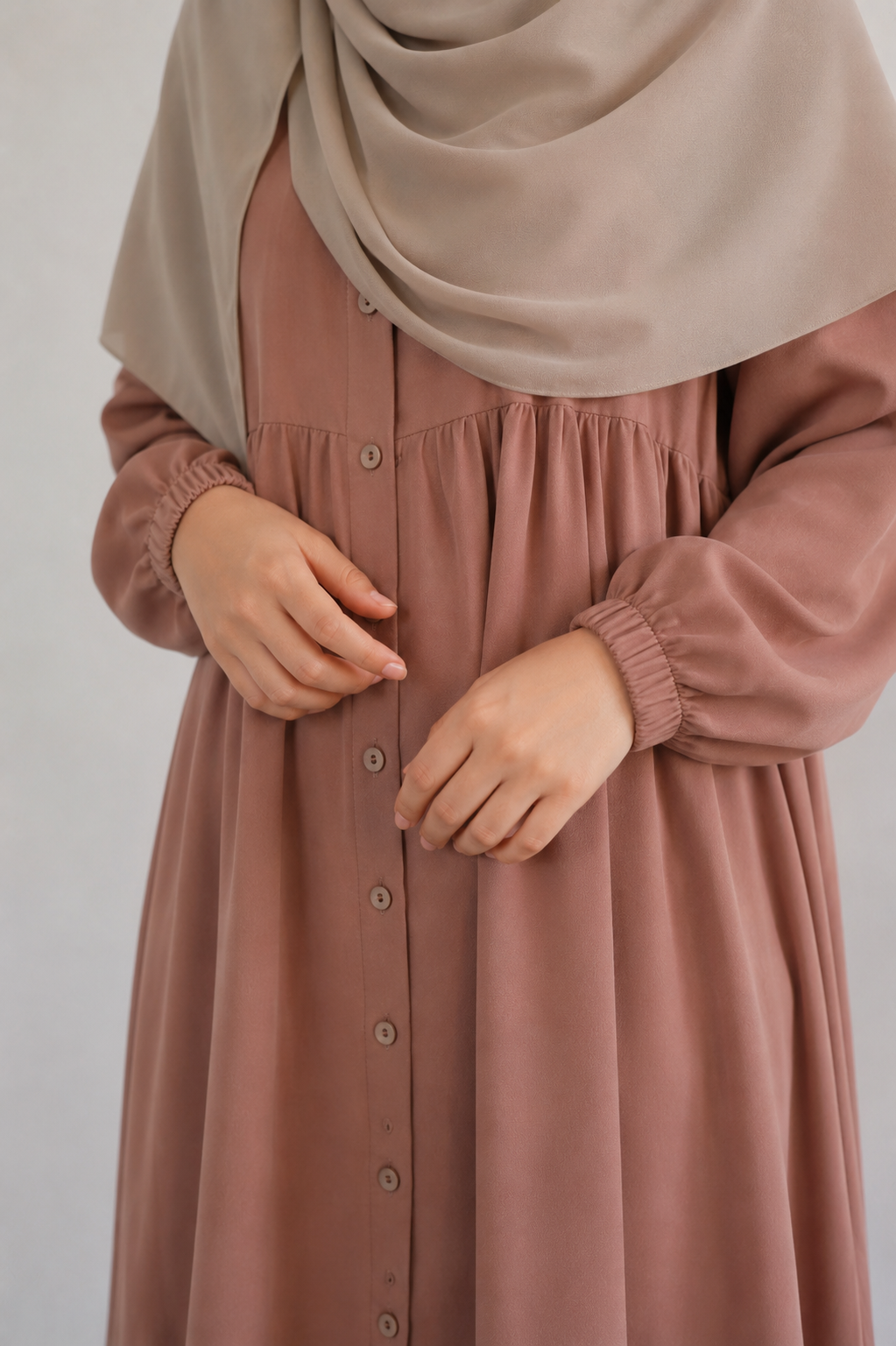 Rosette Flow Abaya with stoller