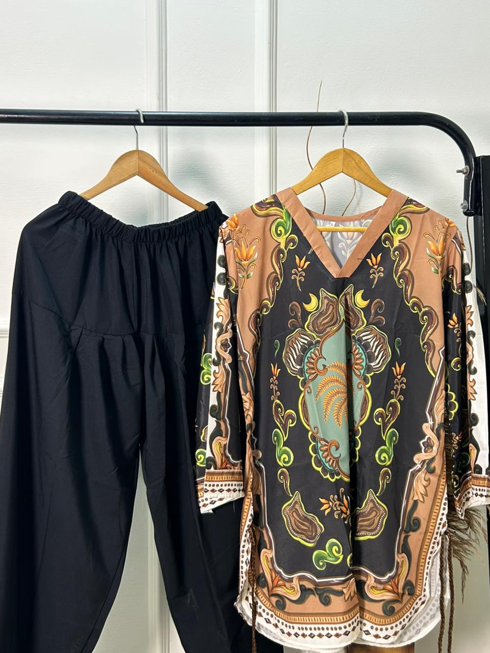 Aks-e-Hoor 2pcs farshi shalwar set