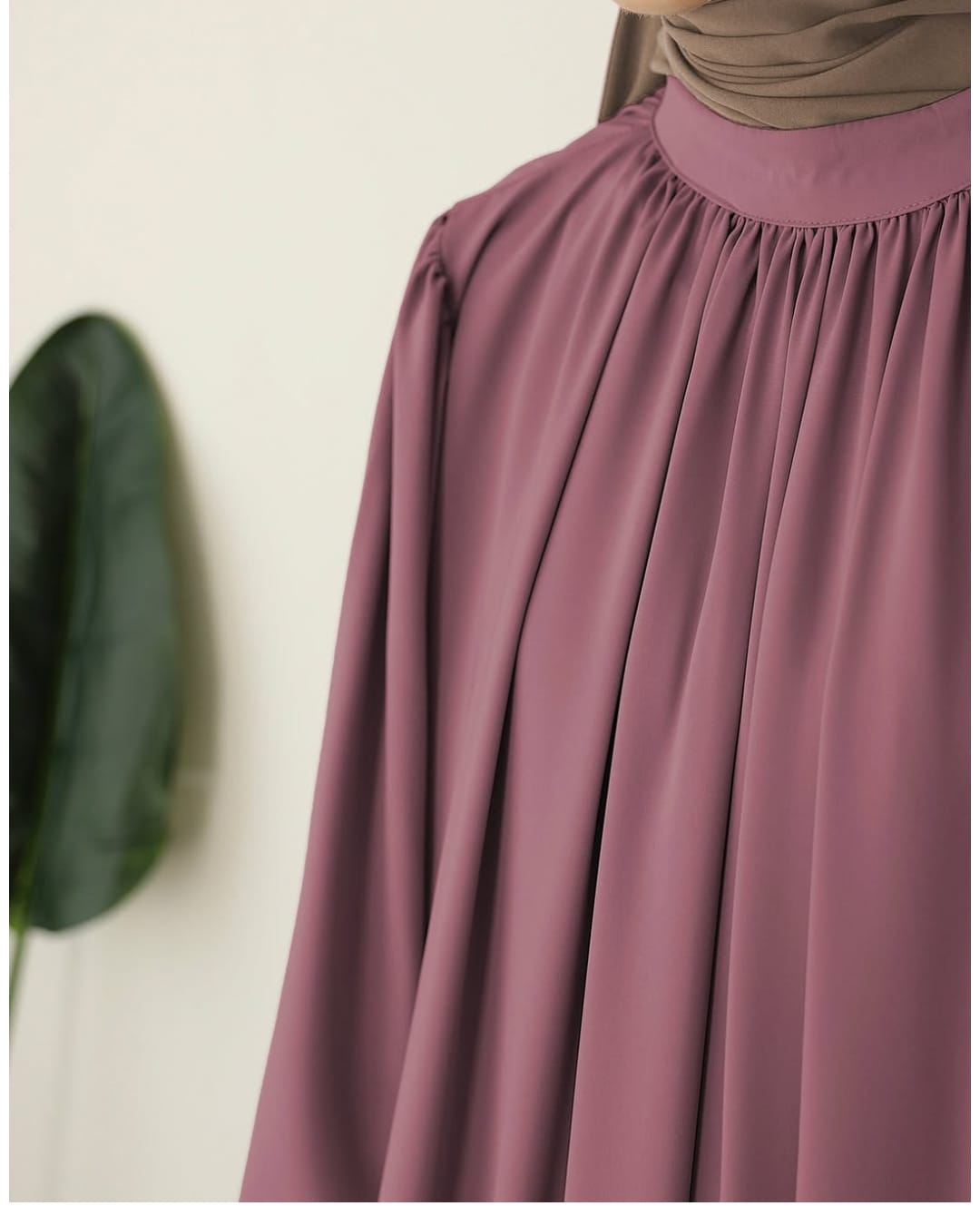 Lavendar Abaya With Stoller