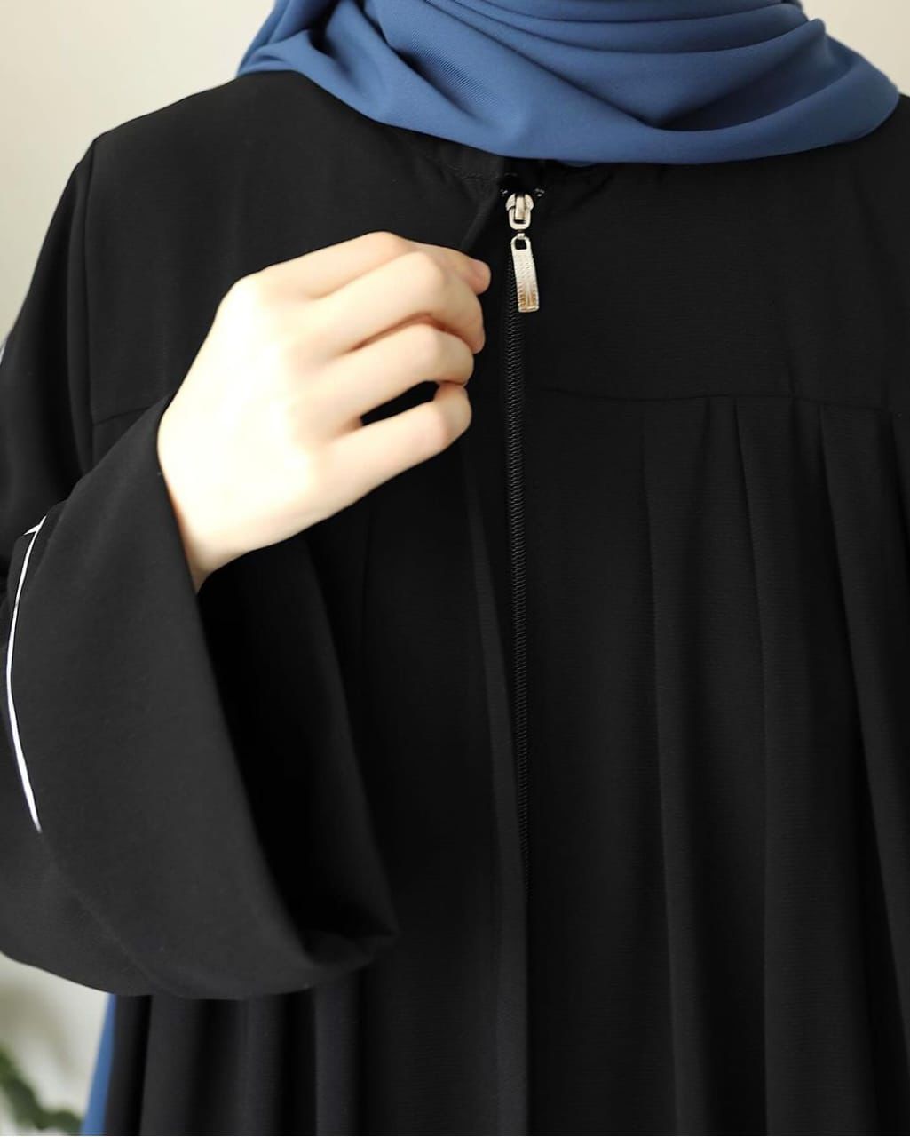 Trendy Abaya With Stoller