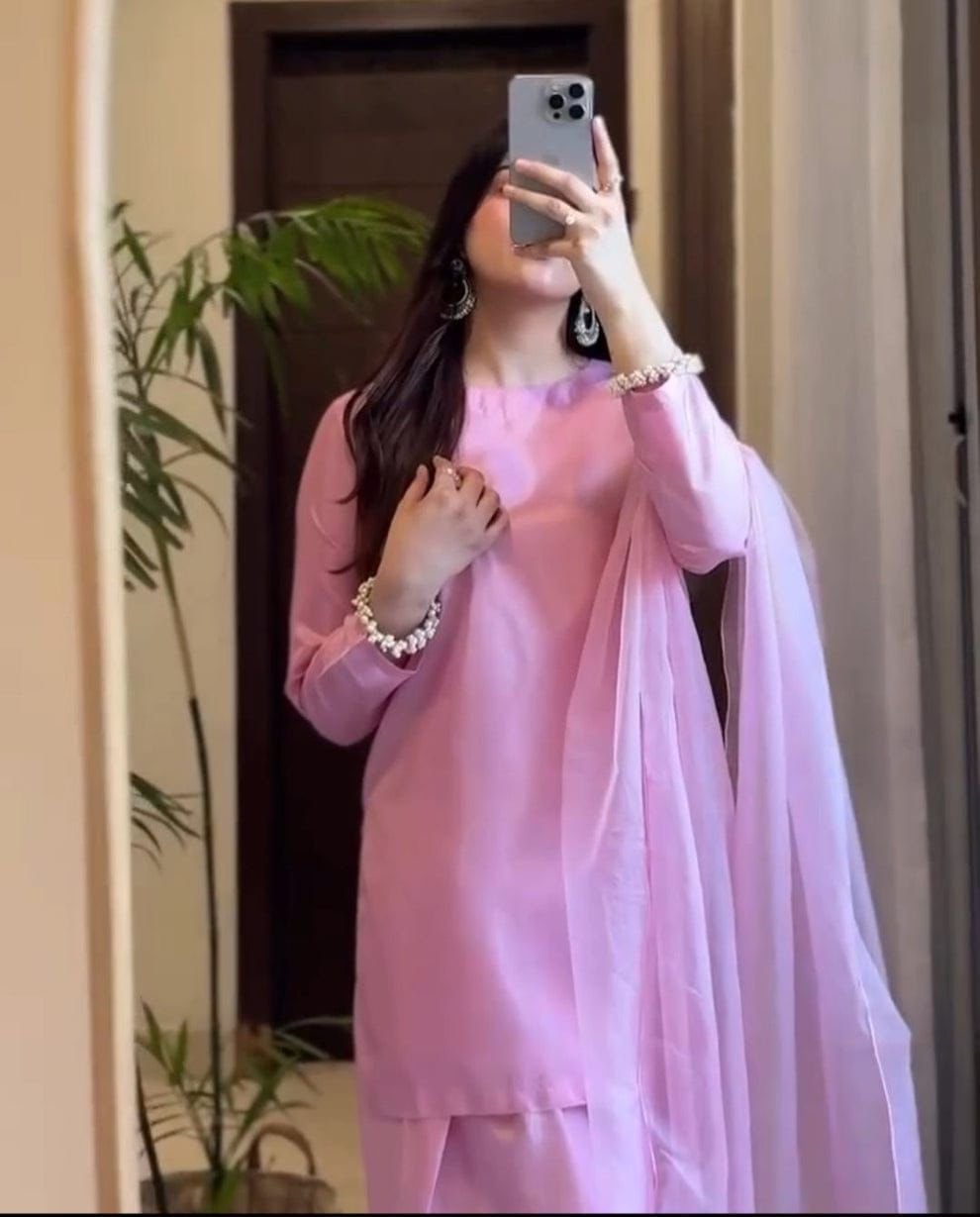 Badam Pinkish Farshi