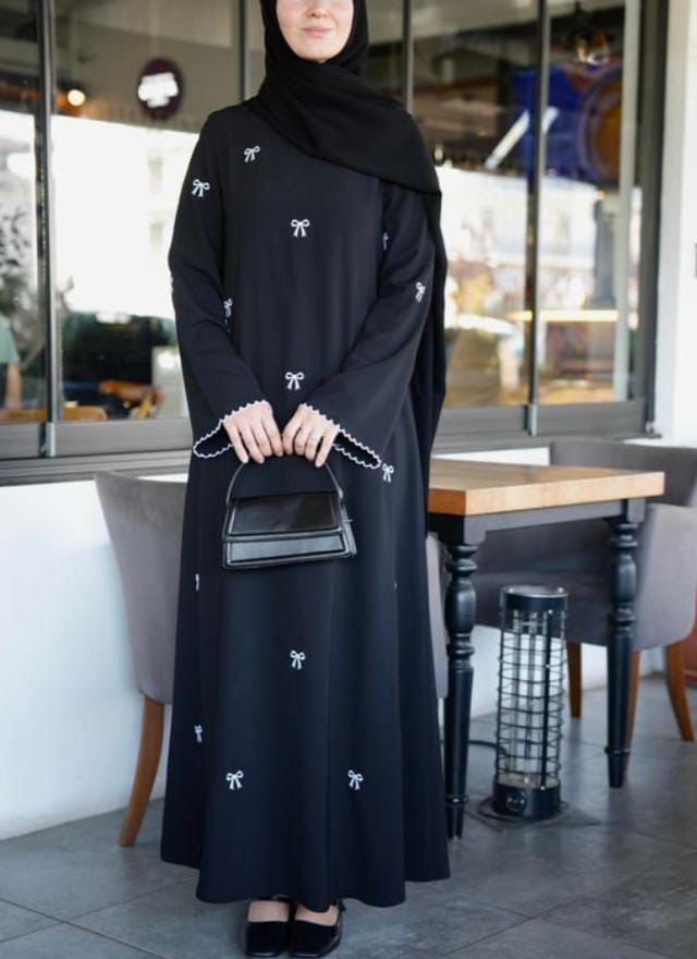 Elegant Black Bow Embroidered Abaya with stoller