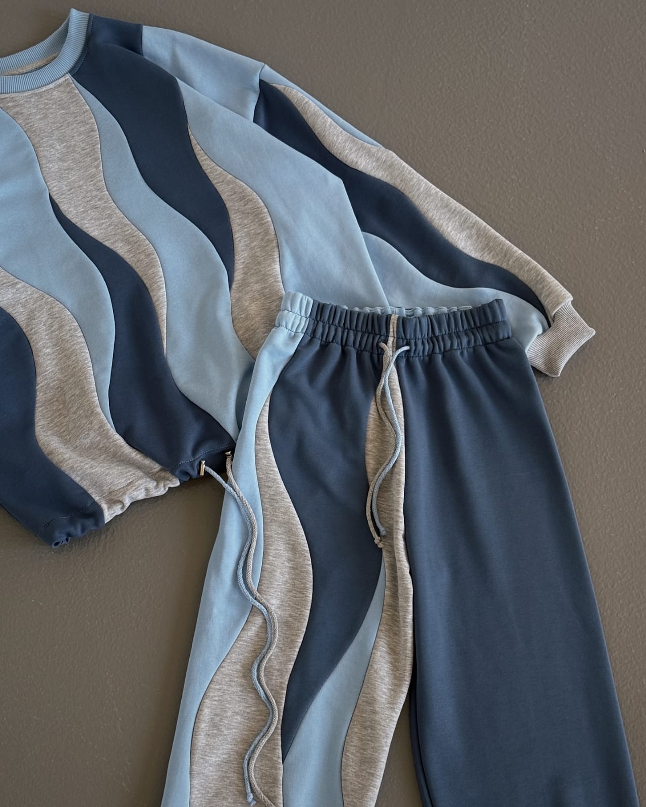 Wave Contrast Fleece Cordset