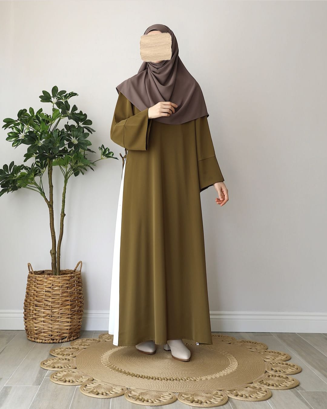 Elif Gold Abaya With Stoller