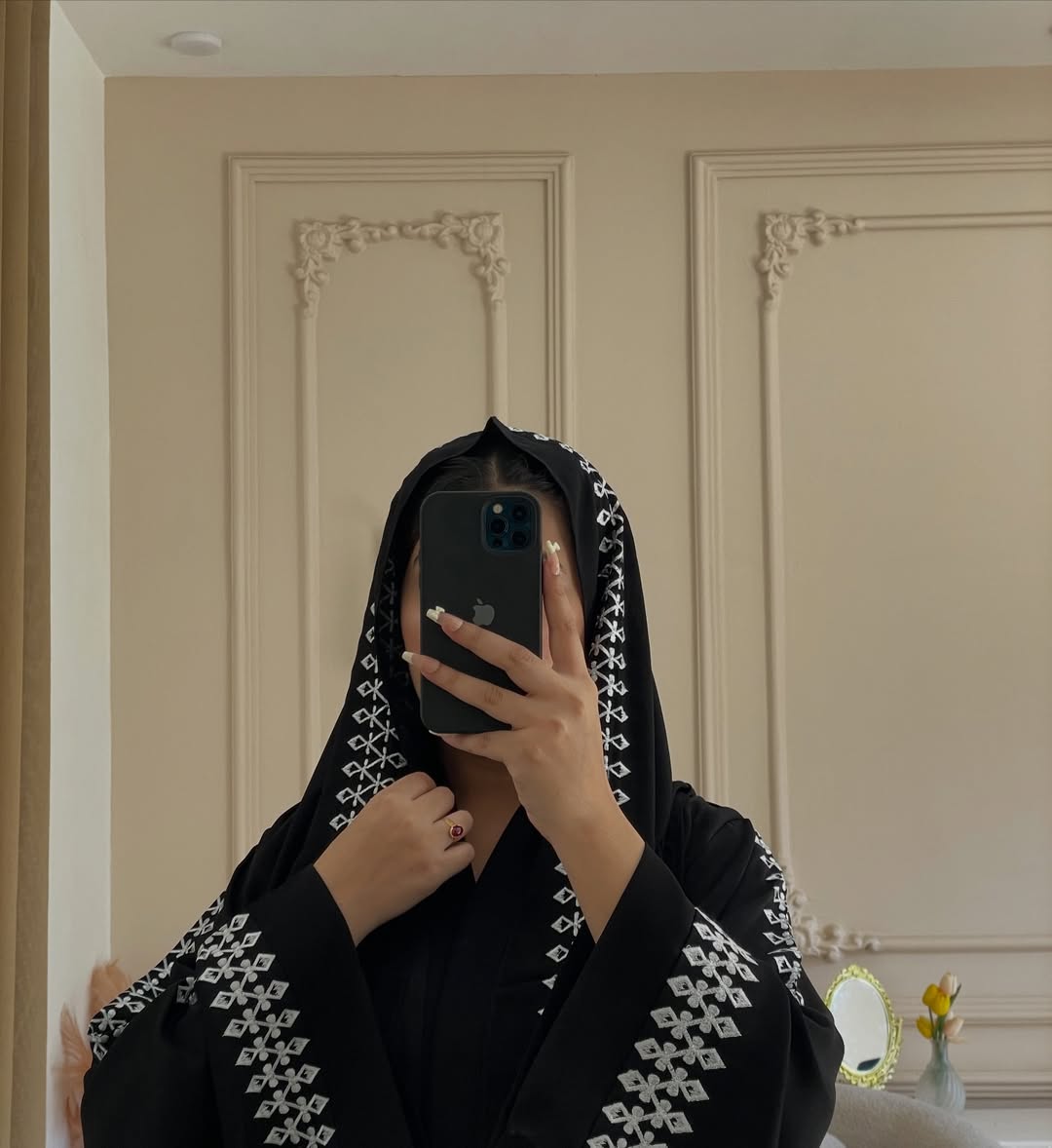 EmberEdge abaya with stoller