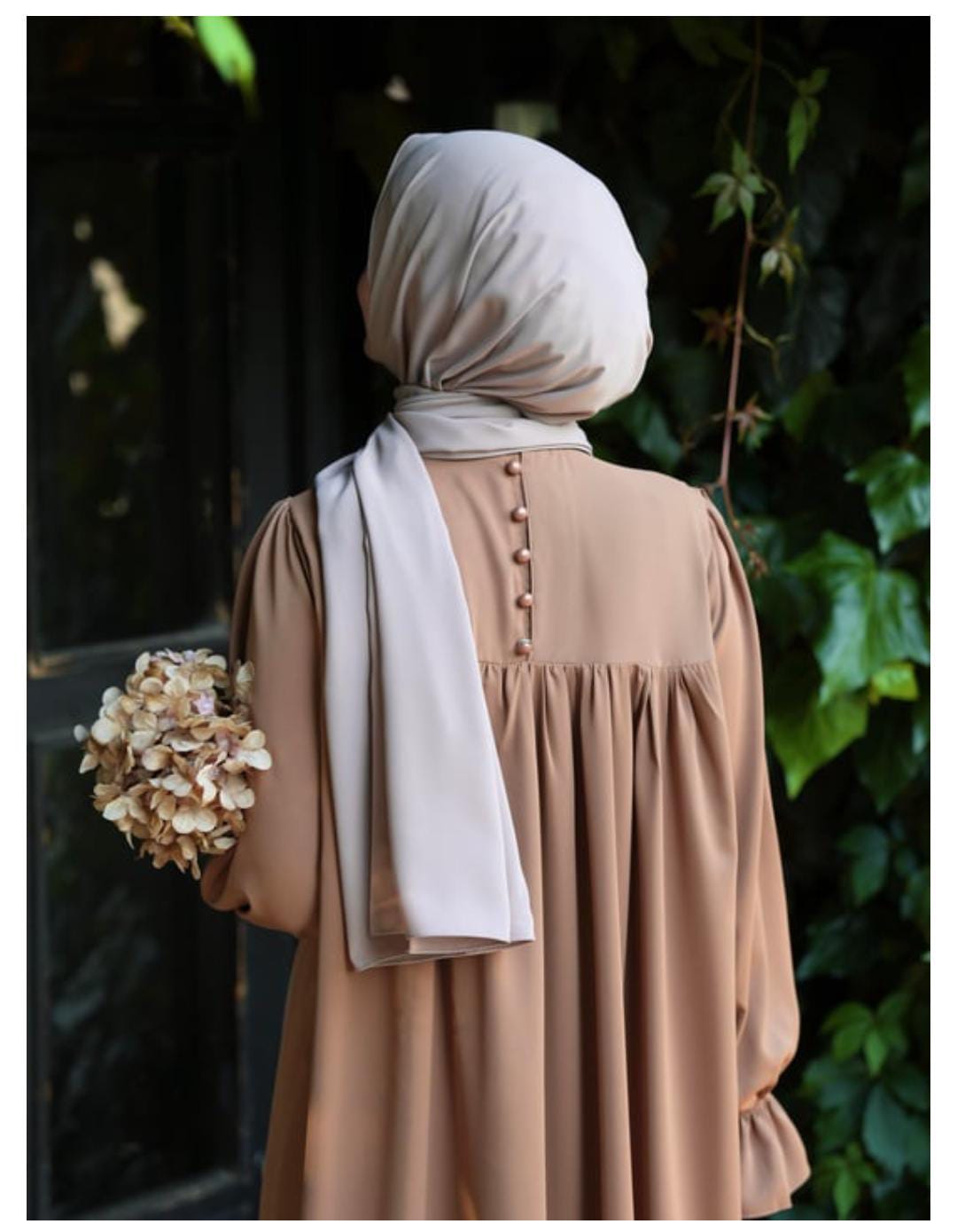Amber Beige Abaya with stoller