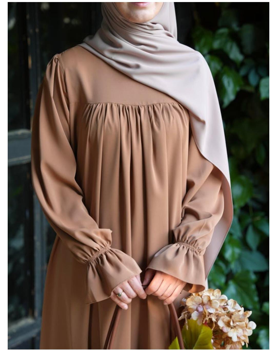 Amber Beige Abaya with stoller
