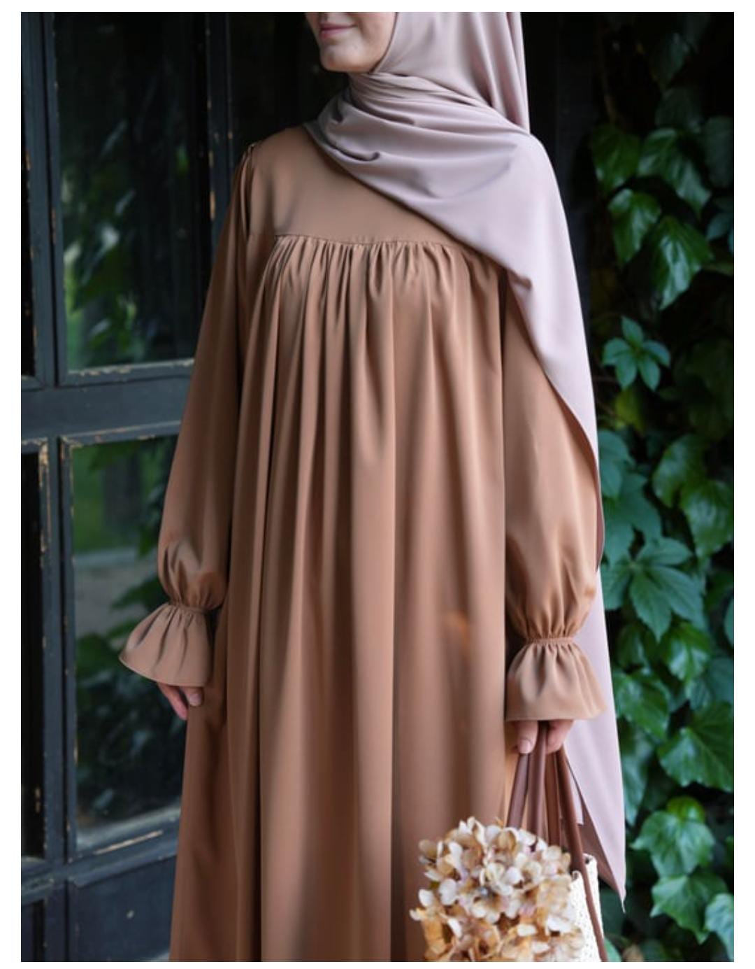 Amber Beige Abaya with stoller