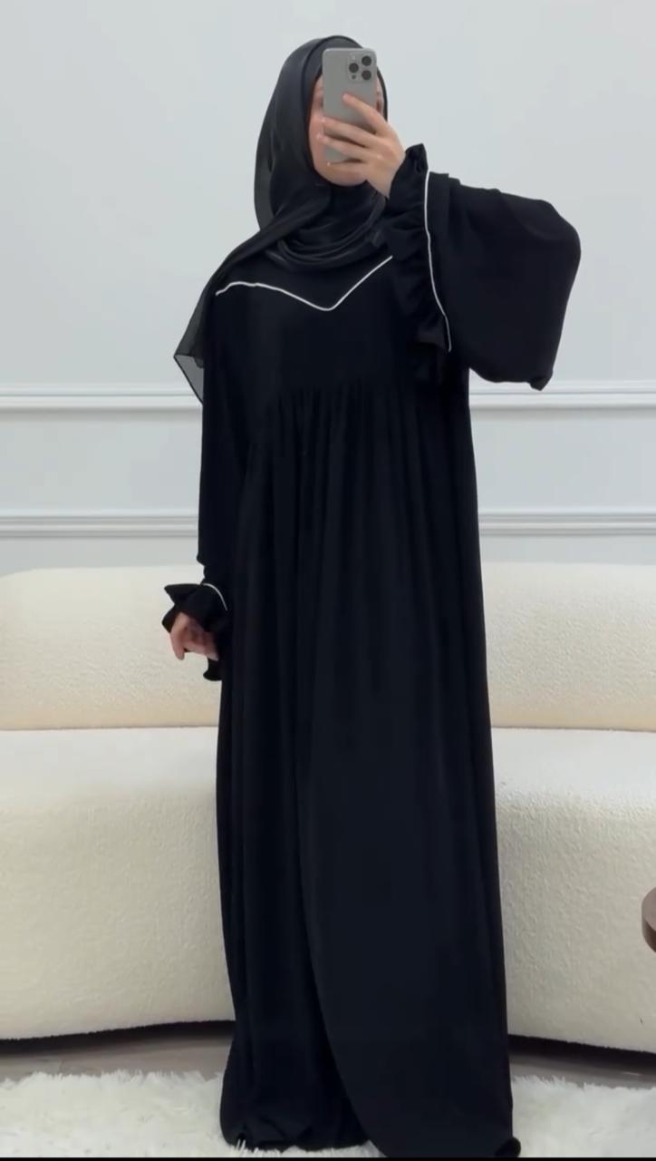 Ayse Flarey Abaya with stoller