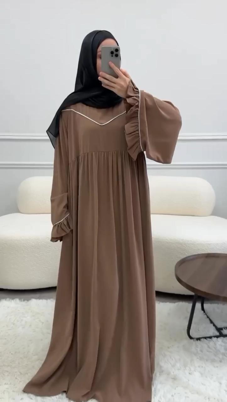 Ayse Flarey Abaya with stoller