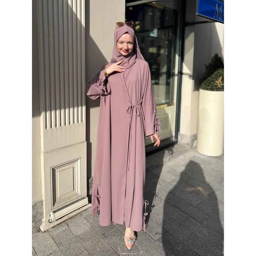 Dreamy Rose Abaya