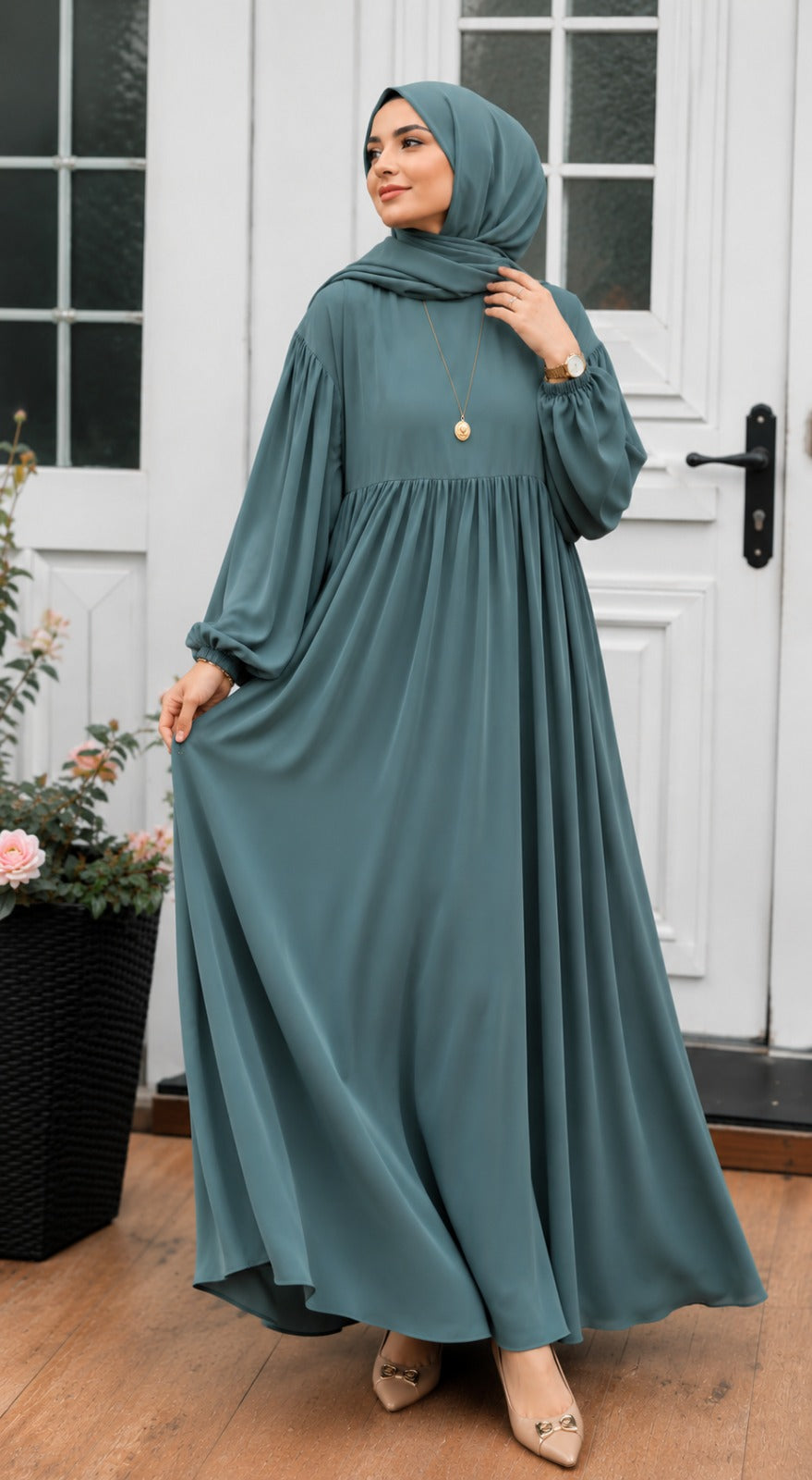 Ivy Mist Abaya With Stoller