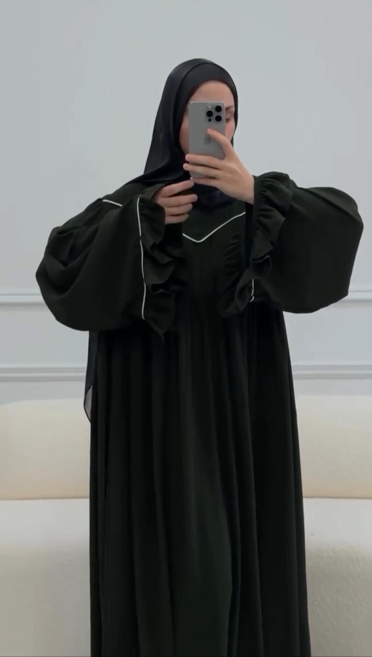 Ayse Flarey Abaya with stoller