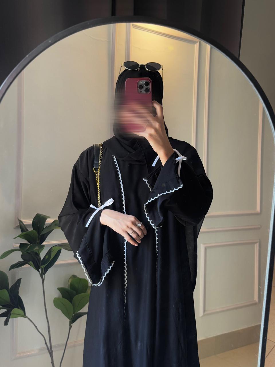 The Luna Ribbon Abaya With Stoller