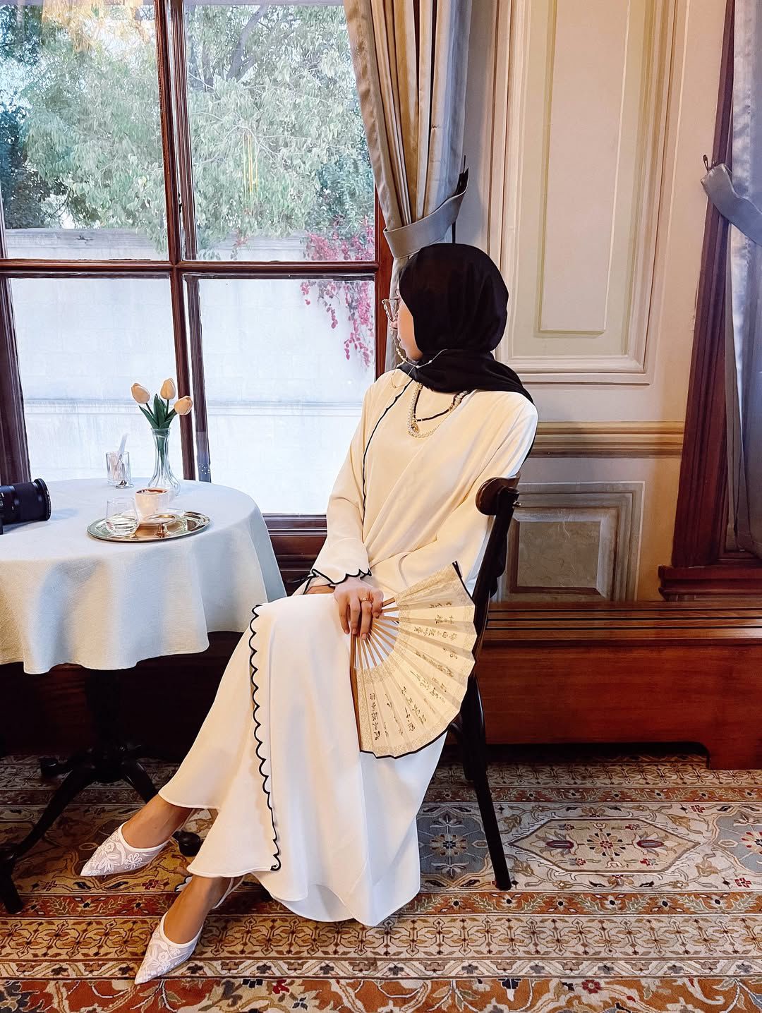 The Luna Ribbon Abaya With Stoller