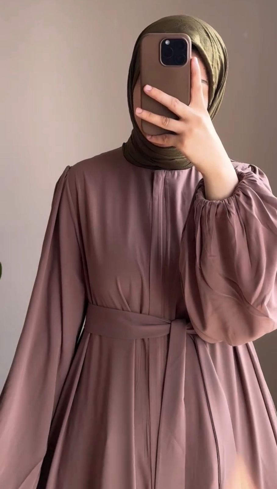 Élan Flow Abaya