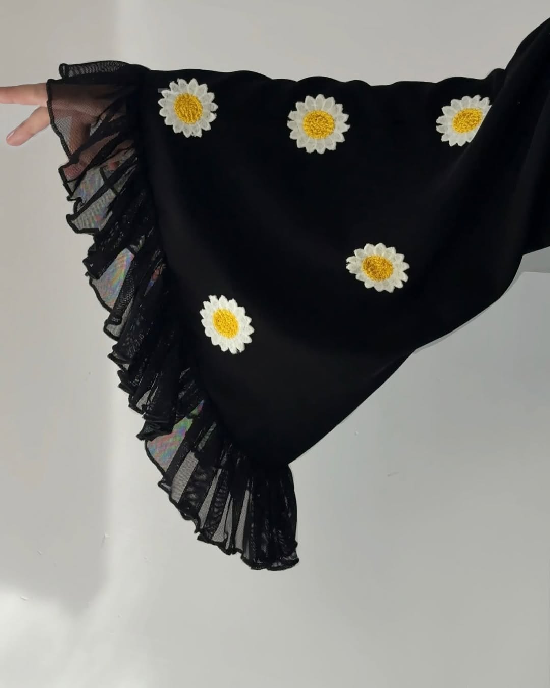 Daisy Noir Abaya with stoller