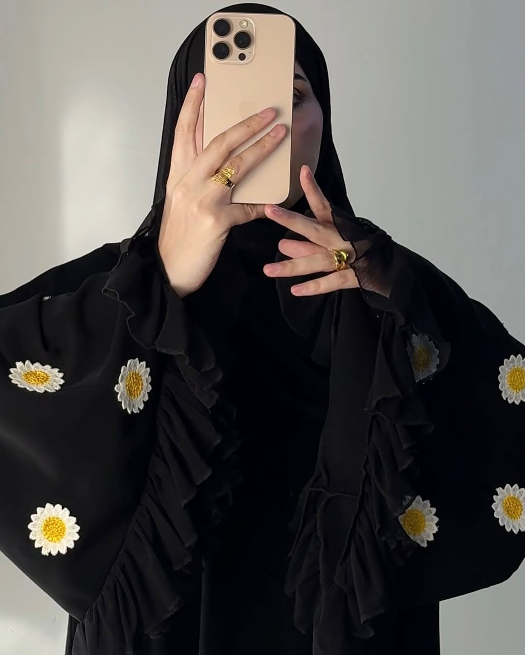 Daisy Noir Abaya with stoller