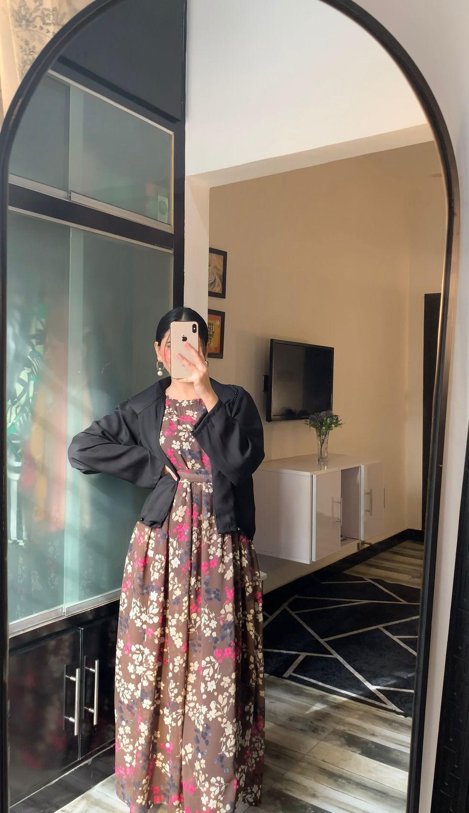 Vibrant Abstract Maxi with Cropped Black Coati