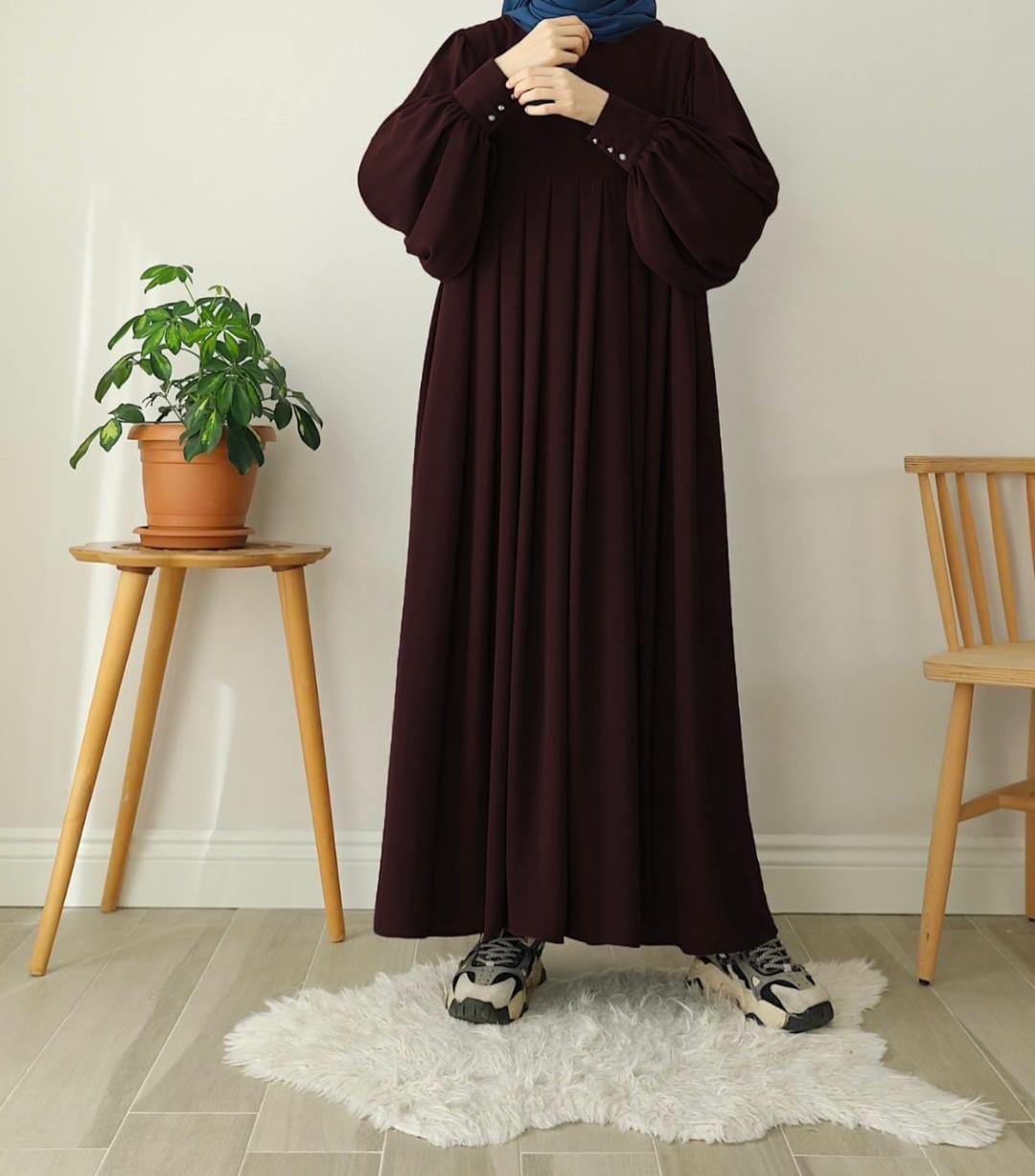 Elegant CHOCO Abaya – Long Sleeve Pleated Maxi ABAYA