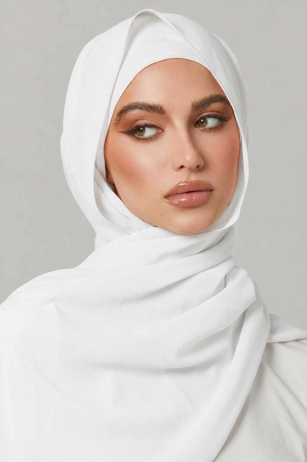 Sleek Georgette white hijab