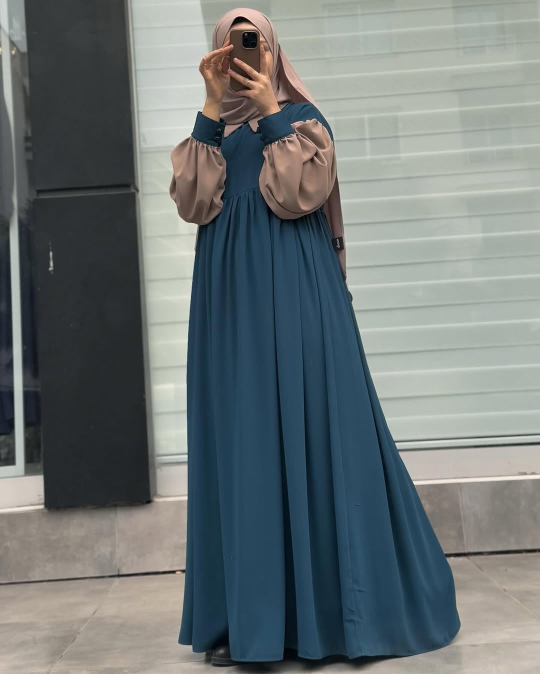 Ravina Grace abaya
