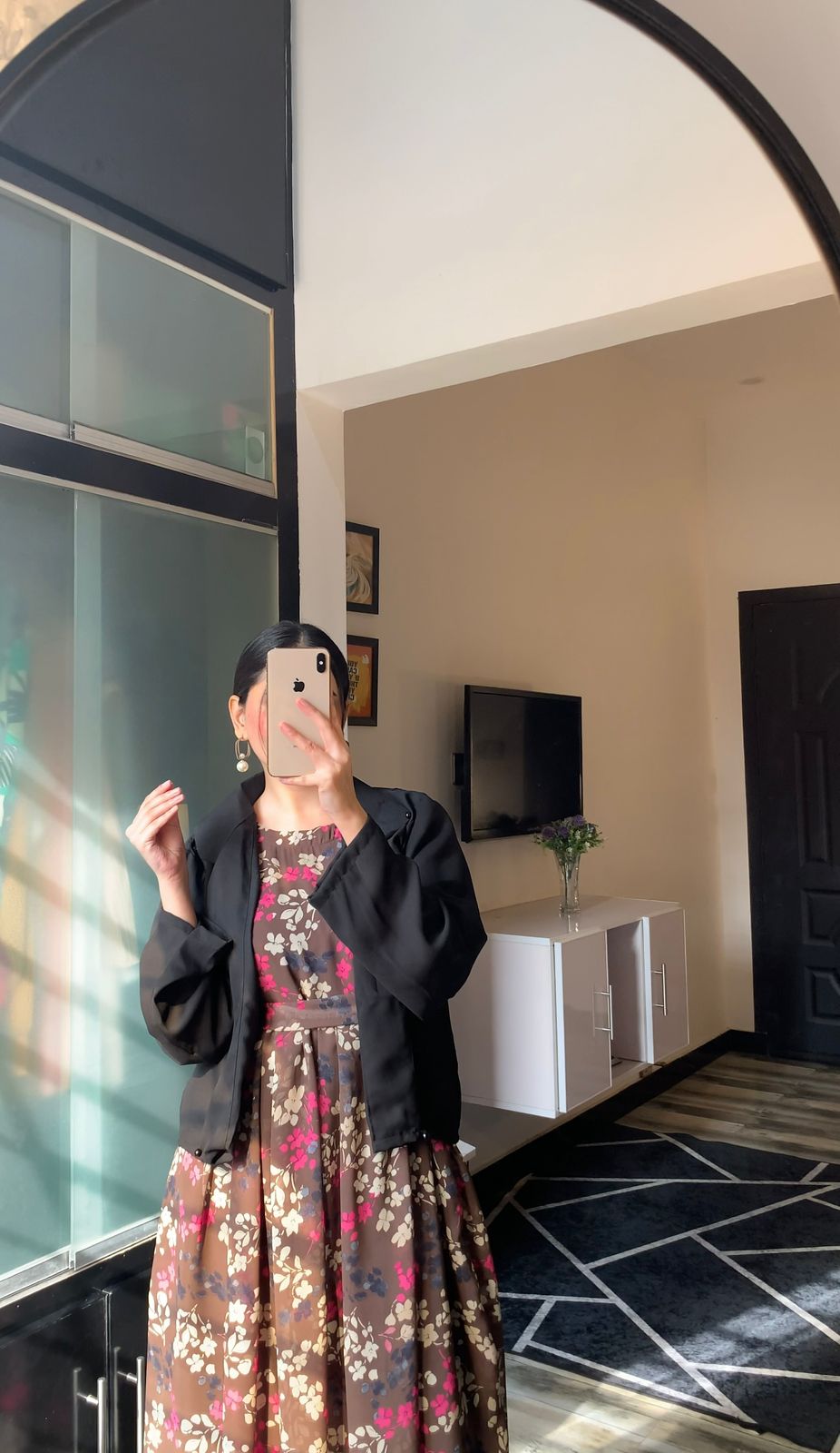 Vibrant Abstract Maxi with Cropped Black Coati