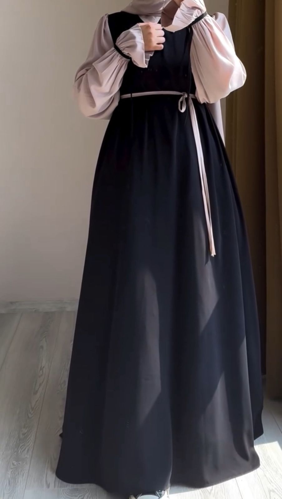 Noir Grace Abaya