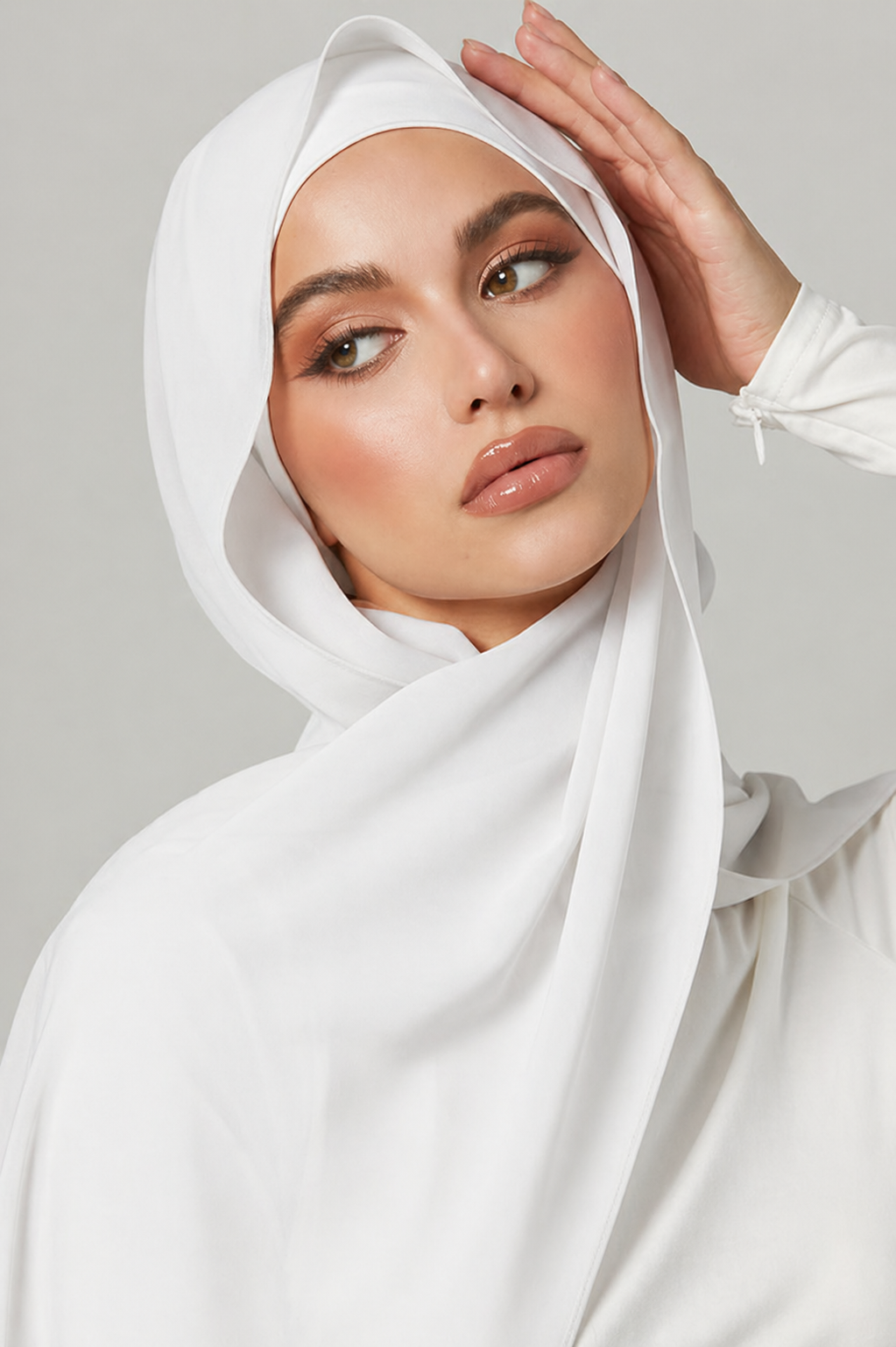 Sleek Georgette white hijab