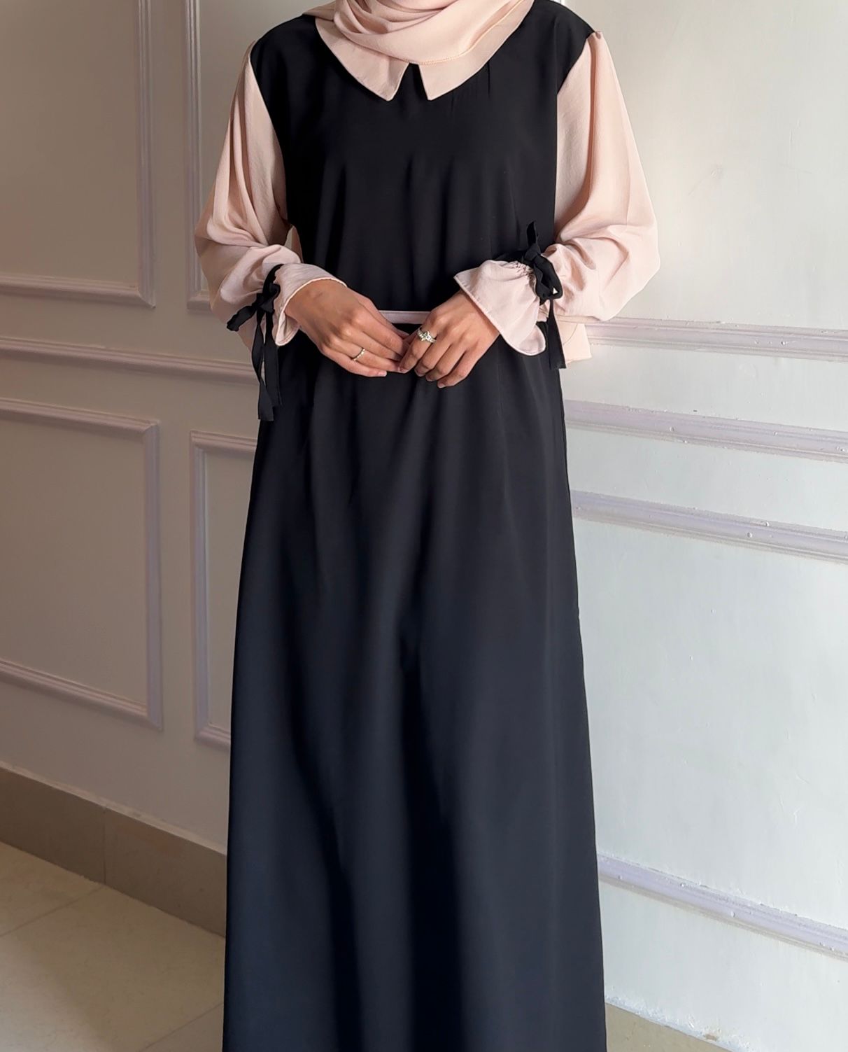 Noir Grace Abaya with stoller