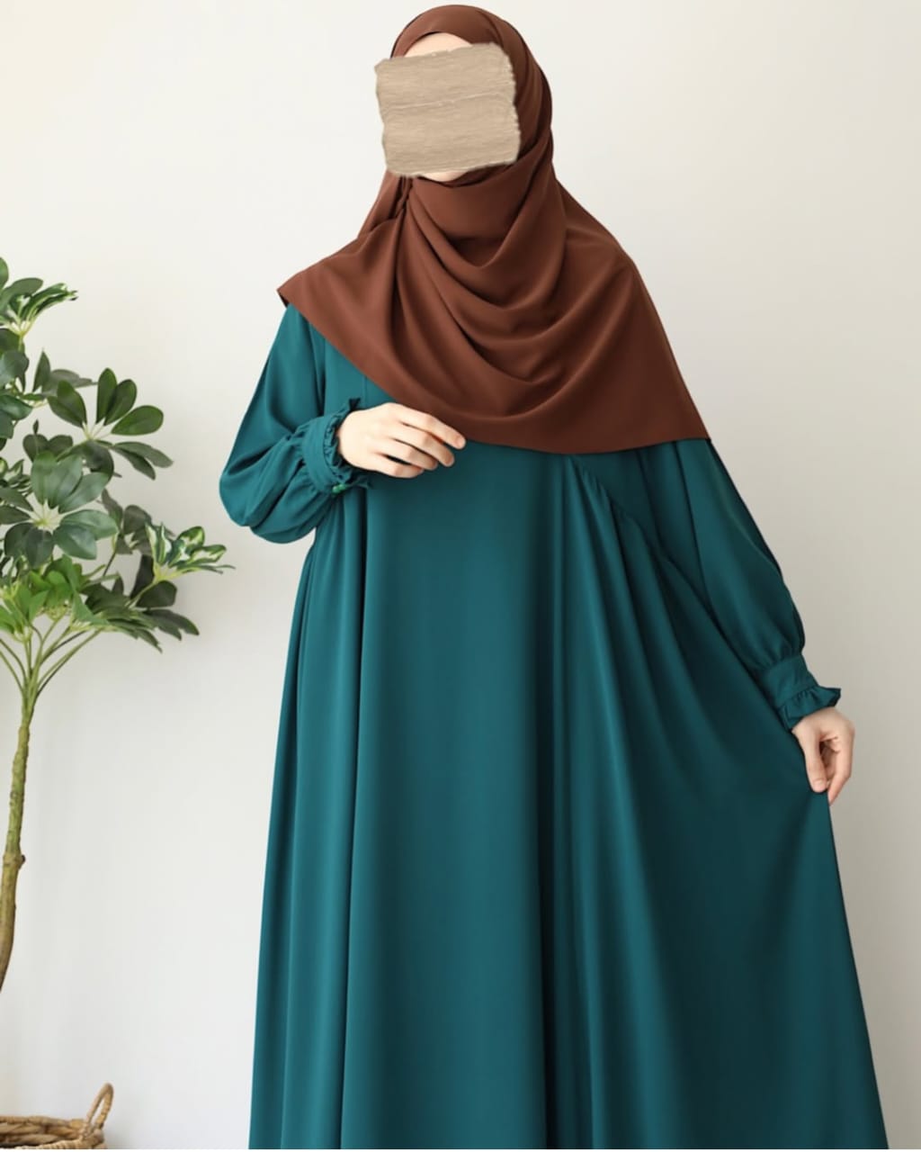Glamorous Zinc Abaya With Stoller