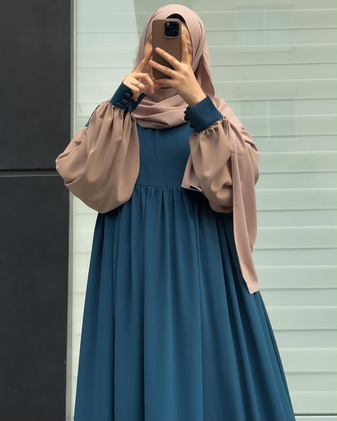 Ravina Grace abaya