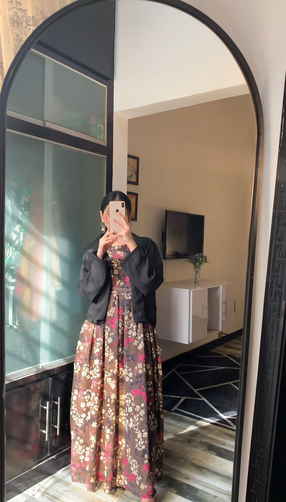 Vibrant Abstract Maxi with Cropped Black Coati