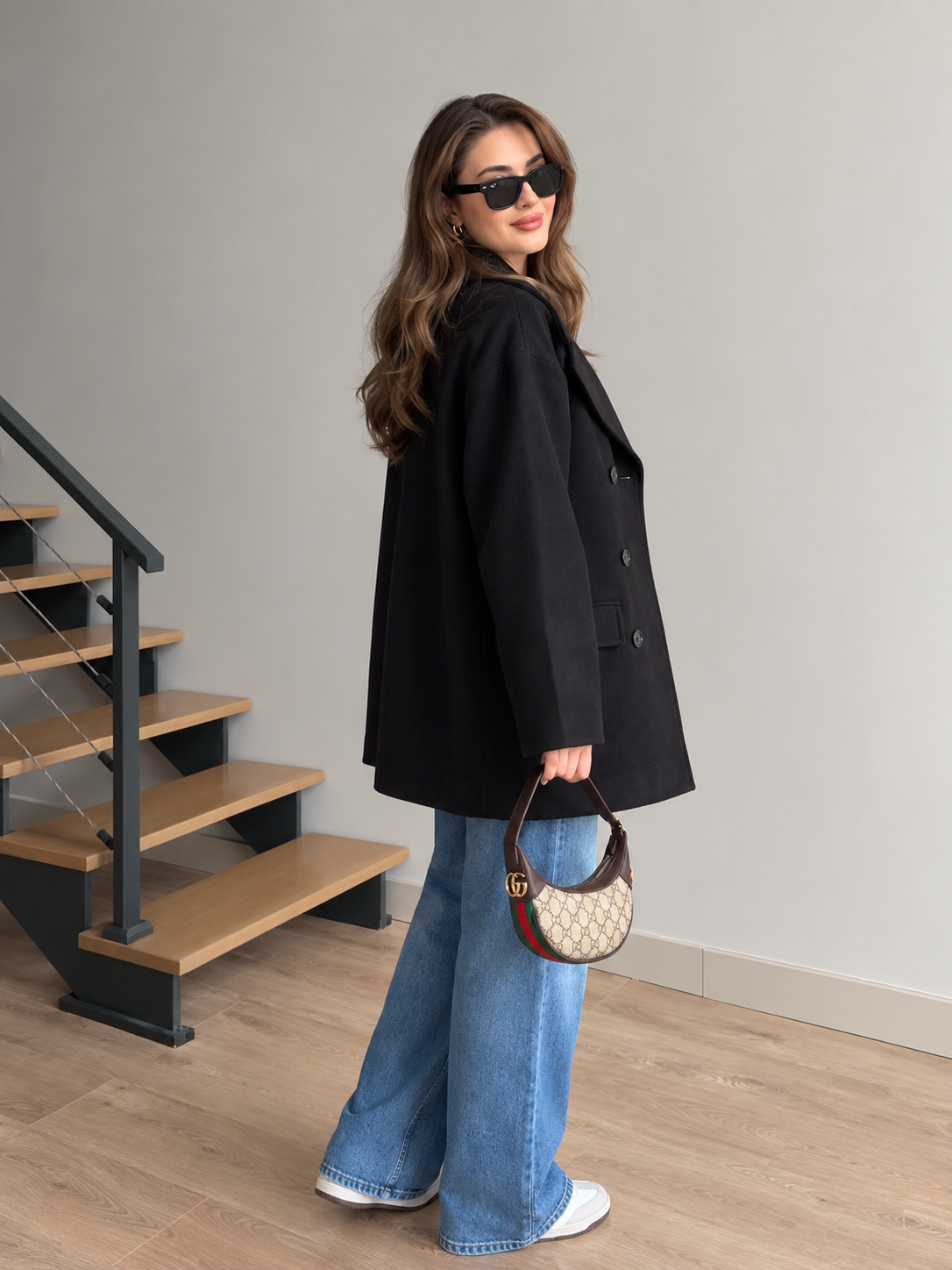 Metro Fleece Coat Black side view with bag