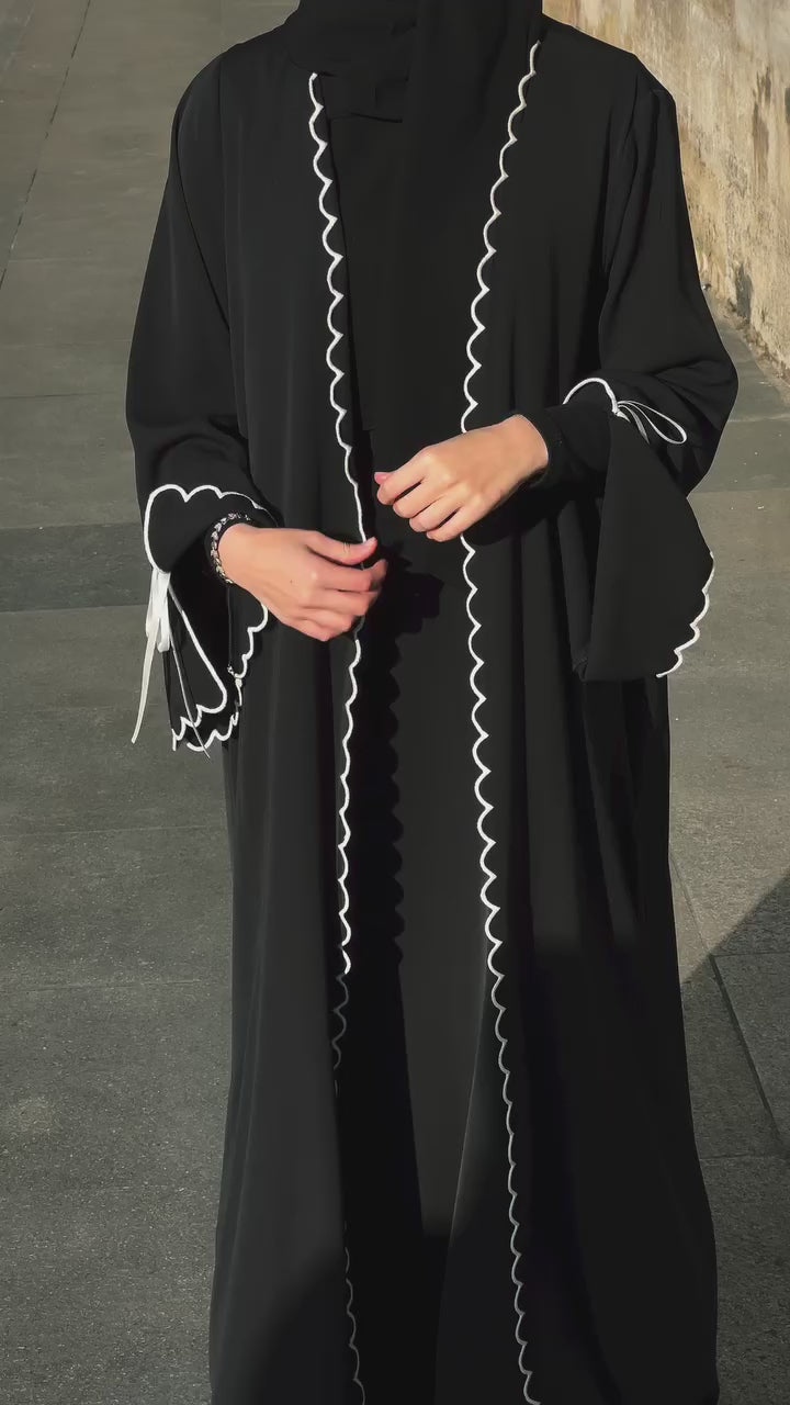 The Luna Ribbon Abaya With Stoller