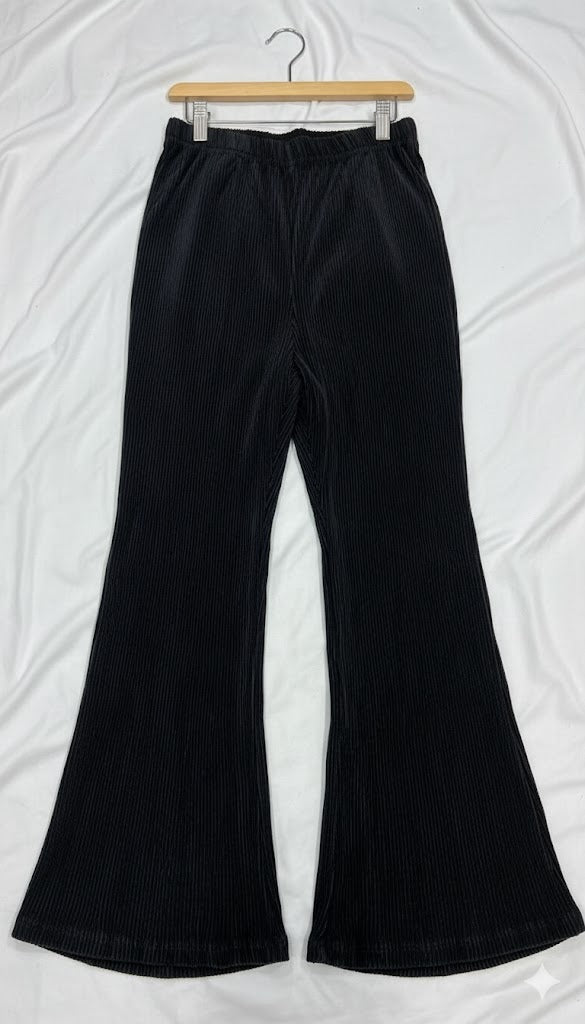 Elegant Silk Pleated Palazzo – Flowy Comfort with Luxe Shine