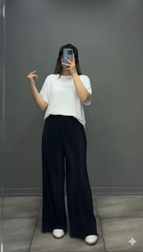 Elegant Silk Pleated Palazzo – Flowy Comfort with Luxe Shine