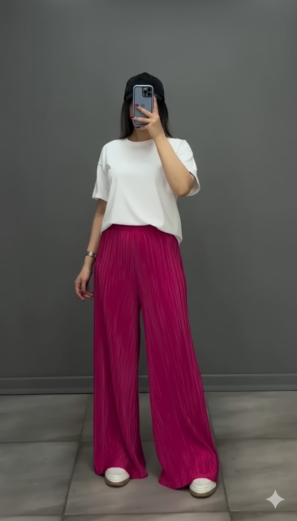 Elegant Silk Pleated Palazzo – Flowy Comfort with Luxe Shine